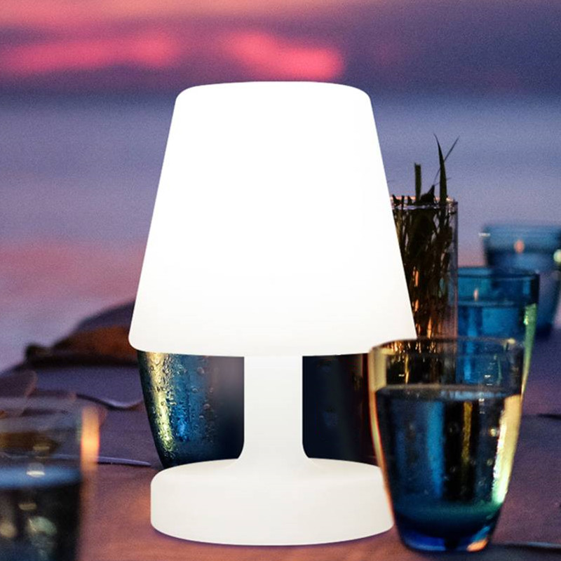 Buiten Ledlamp Usb Oplaadlamp  - Kids Outdoor Table recensie en prijs